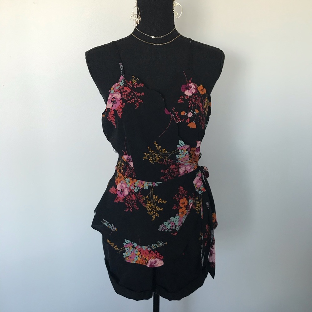 Crepe Floral Wrap Top w/Scalloped Neckline